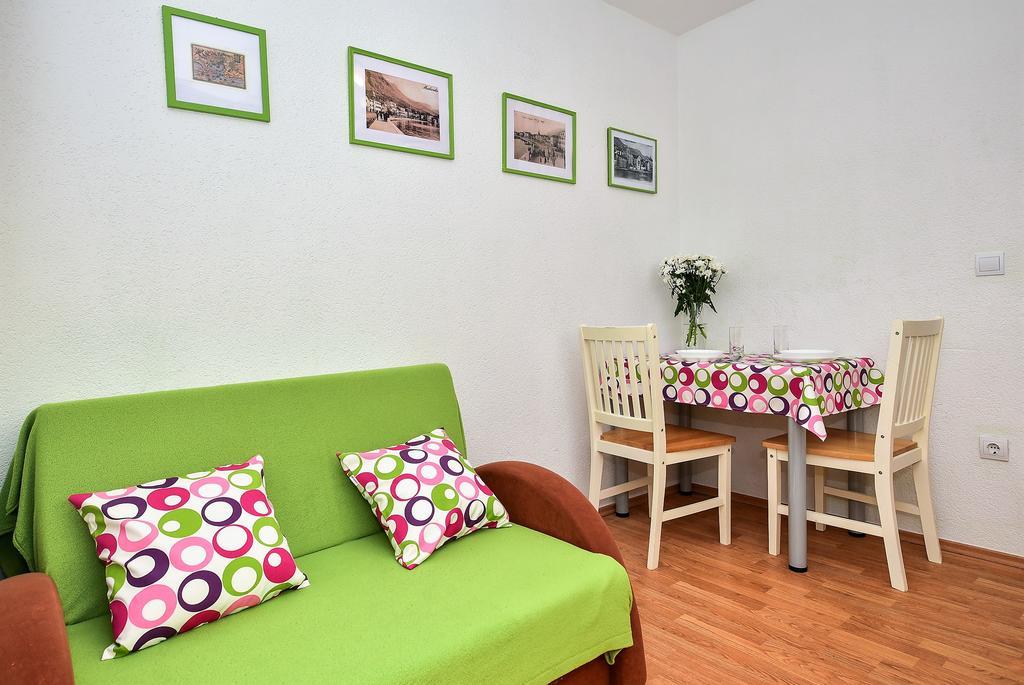 Apartment Borna Makarska Exterior foto